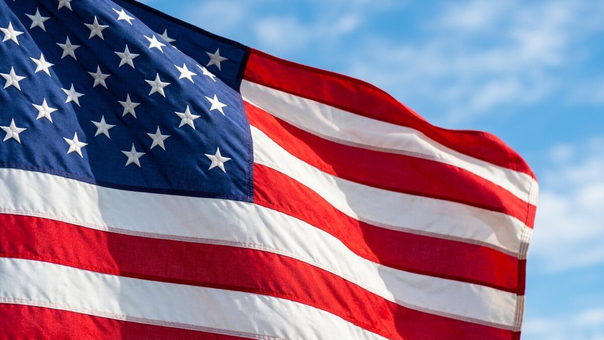 American flag color meanings